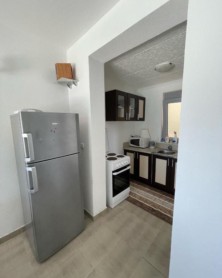 Apartman Ail 2 Ulcinj Exterior photo